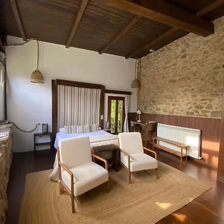 Rural Casal Do Mouro * Ambroa